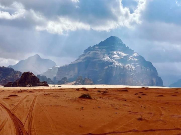 Desert Star Camp وادي رم المظهر الخارجي الصورة