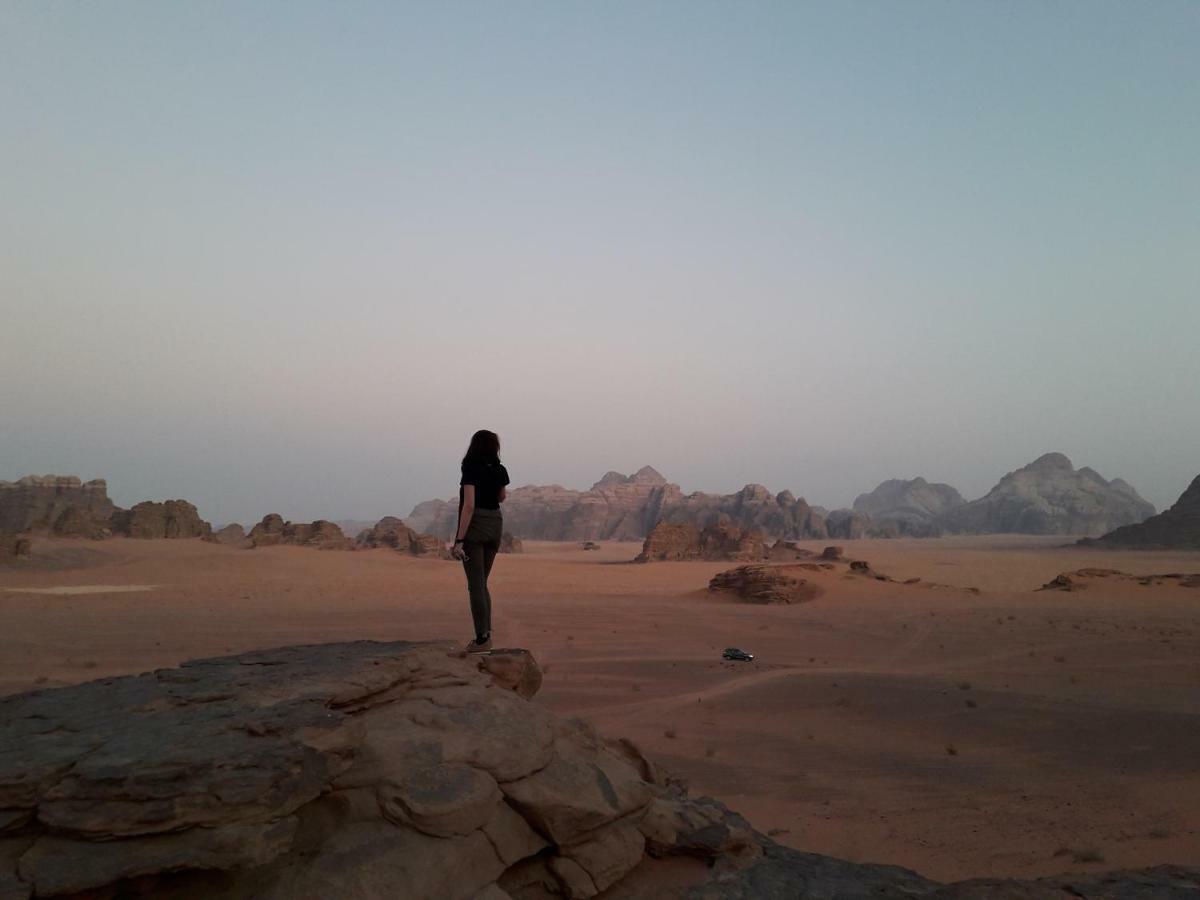Desert Star Camp وادي رم المظهر الخارجي الصورة